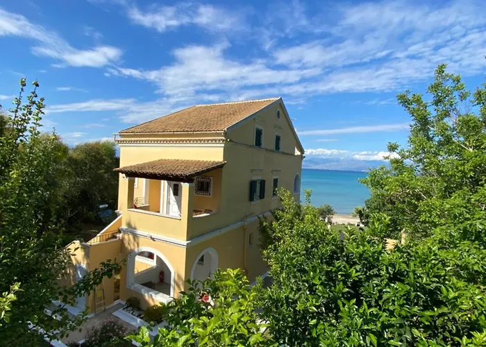 Villa Panorama Astrakeri Beach